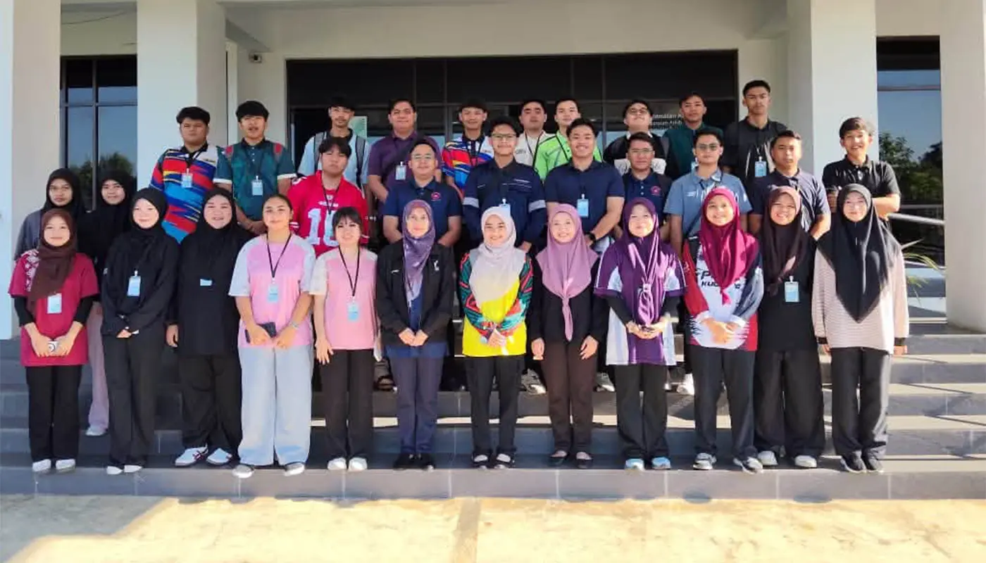 Sarawak State Library Expands Archive Literacy Through EMPUN and FOA 1 Sarawak, Sarawak News, Kuching, Kuching News, Sarawak State Library, Archives, EMPUN Program, FOA Program, Digital Learning, Youth Engagement