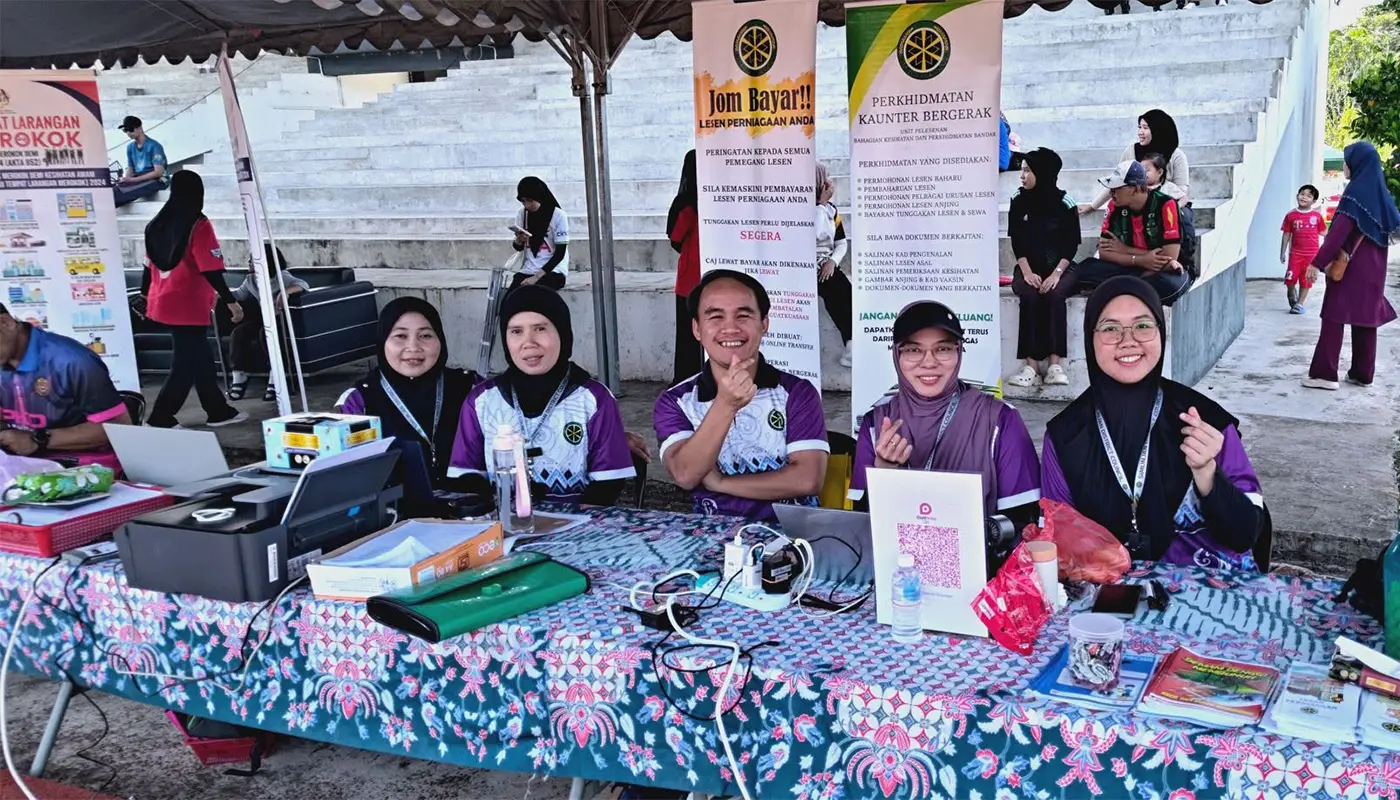 Simunjan Carnival Service Counters Open for Public Convenience 1 Sarawak, Sarawak News, Simunjan, Simunjan News, Community Carnival, Public Services, Licensing, Recycling, Boiler Run Registration