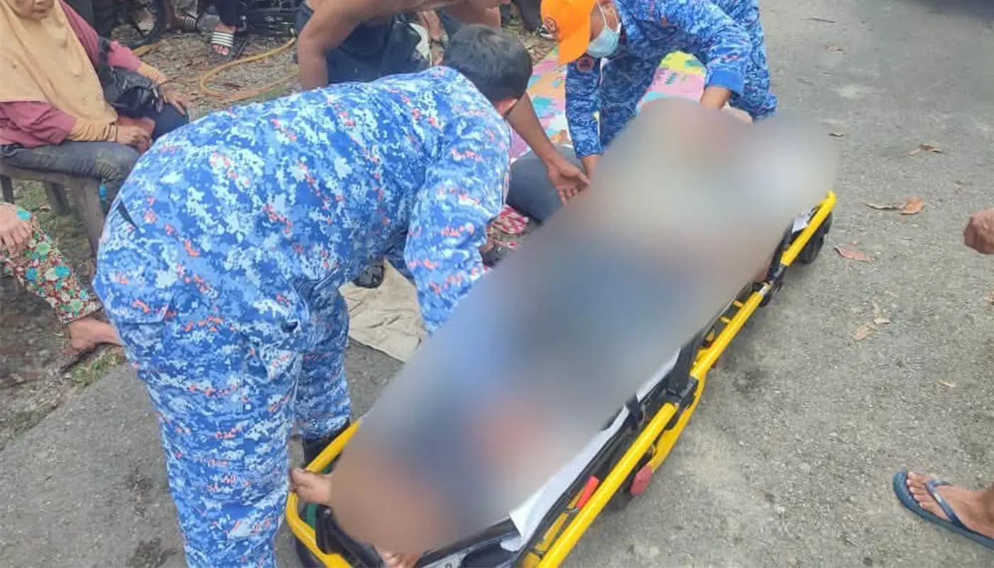 Two Injured In Vehicle Accident On Gedong Road 1 Sarawak, Sarawak News, Simunjan, Simunjan News, Road Accident, APM, Emergency Services, Traffic Safety, Gedong, Public Health