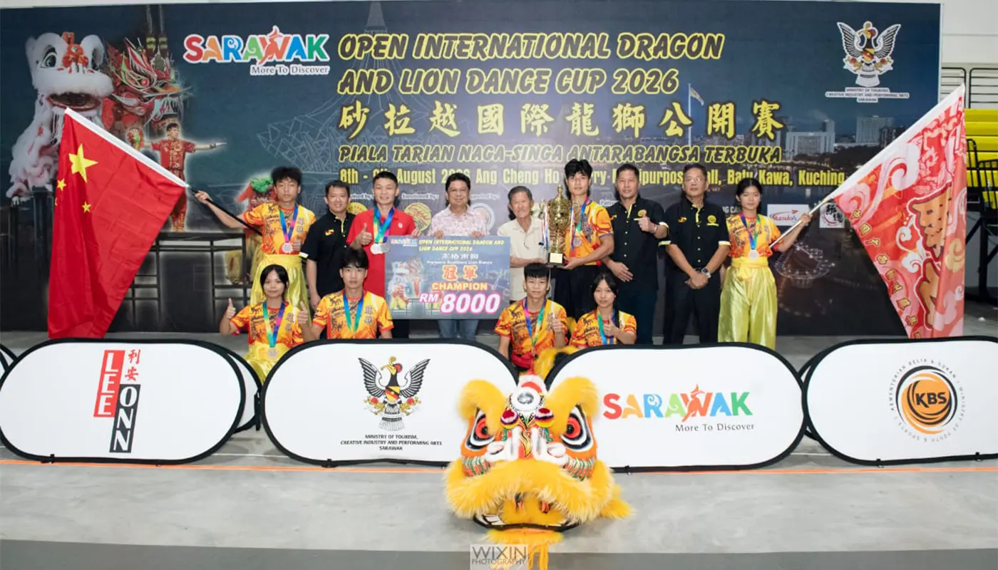 China Troupe Wins Sarawak Open Lion Dance High Pole Title 2026 1 Sarawak, Sarawak News, Kuching, Kuching News, Lion Dance, Dragon Dance, Sarawak Open International Dragon and Lion Dance, China Guizhou Tengxian Lion Dance Troupe, Chinese Martial Art Association, Cultural Events