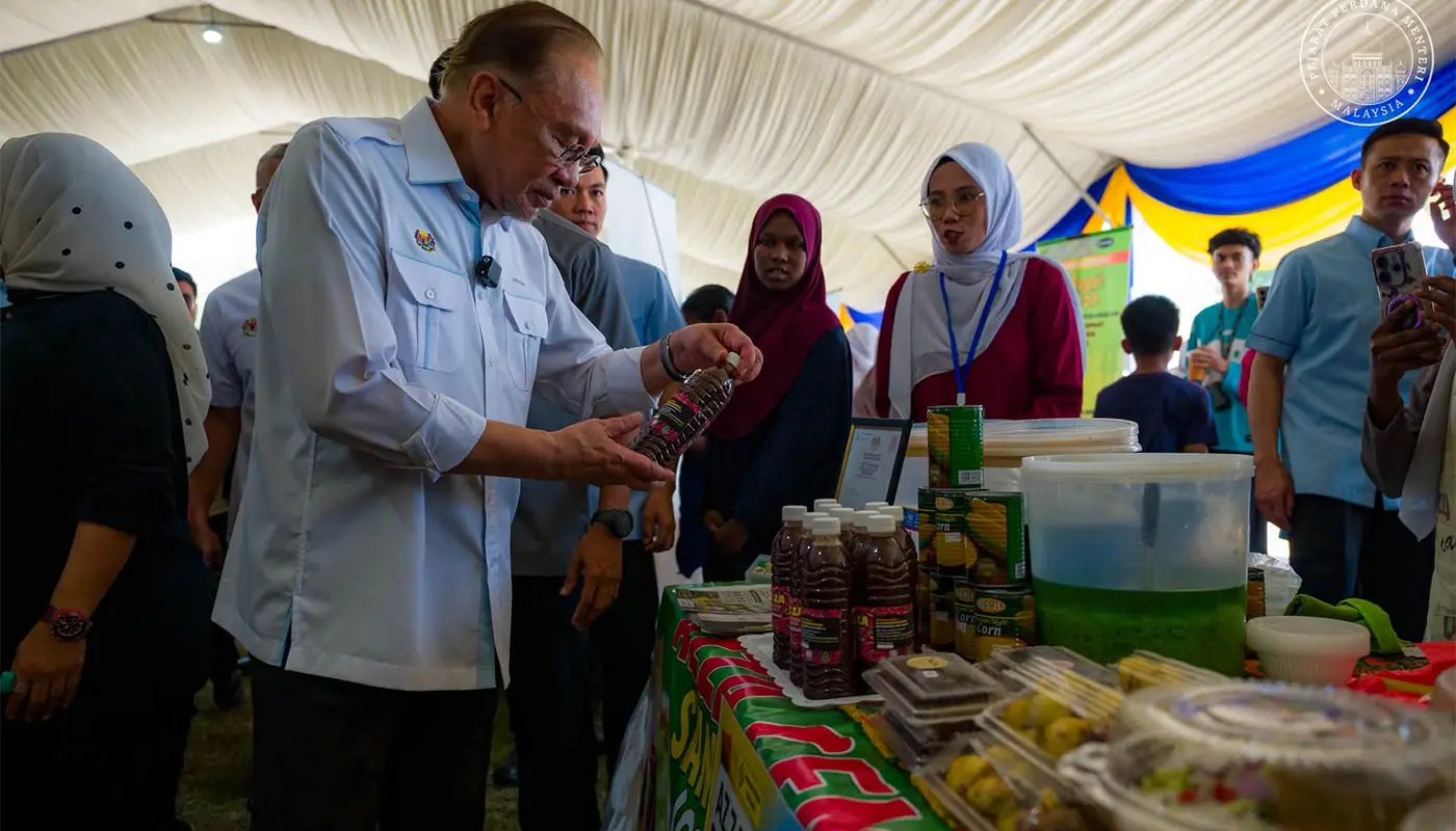 PM Pledges Continued Support for Amanah Ikhtiar Malaysia 1 Port Dickson, Port Dickson News, Anwar Ibrahim, Amanah Ikhtiar Malaysia, MADANI Economy, Microfinance, Entrepreneurship, Negeri Sembilan