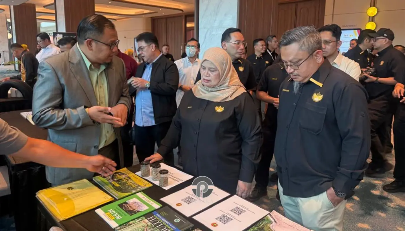 PUSAKA Explores Rubberwood Potential for Sarawak Timber Industry 1 Sarawak, Sarawak News, Kuching, Kuching News, PUSAKA, Sarawak Timber Industry, Rubberwood, Rubber Industry, RISDA Sarawak, Smallholders, Timber Industry, Sustainable Resources, Downstream Industry, Sustainable Development