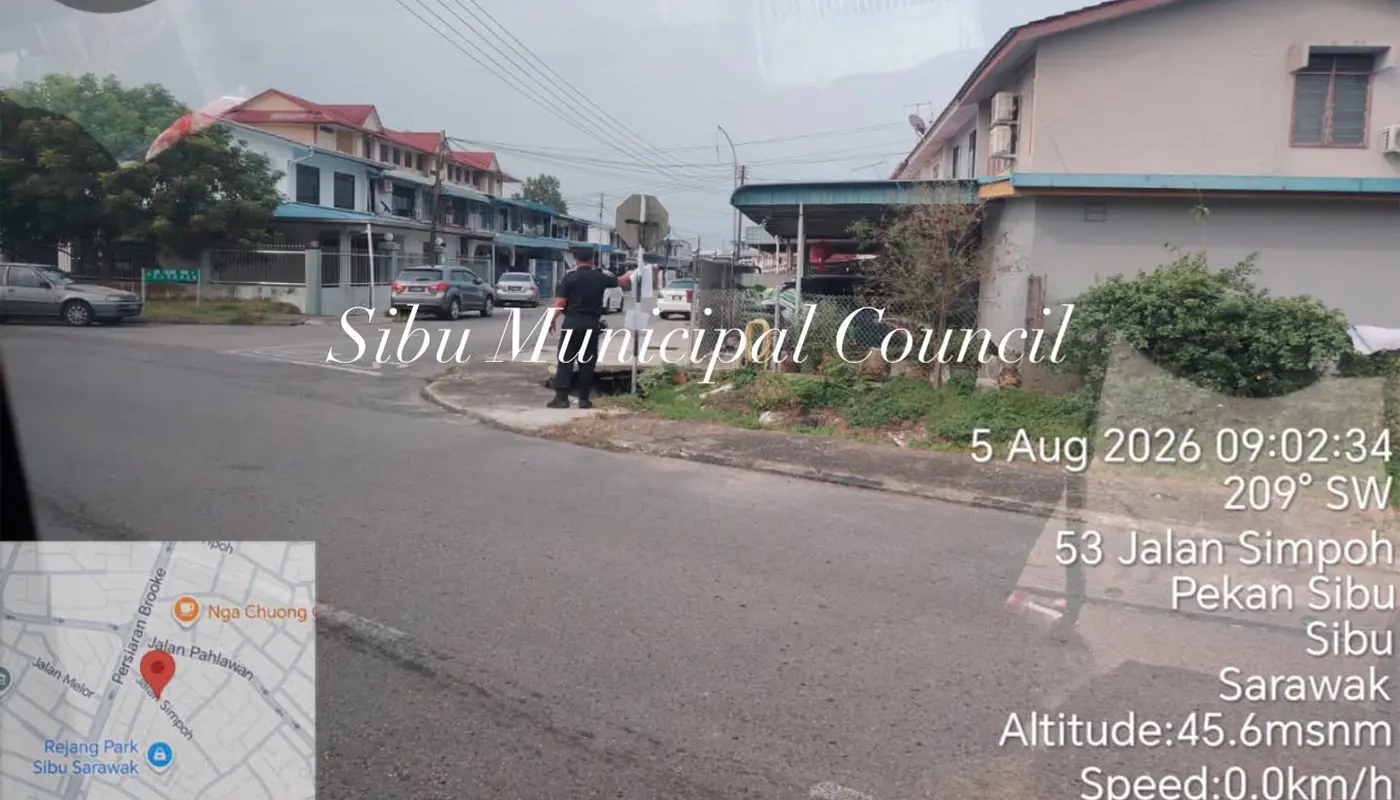 SMC Removes Over 14,000 Illegal Ads in Sibu This Year 1 Sarawak, Sarawak News, Sibu, Sibu News, SMC, Illegal Advertisements, Ah Long, Municipal Enforcement, Urban Cleanliness, Public Safety
