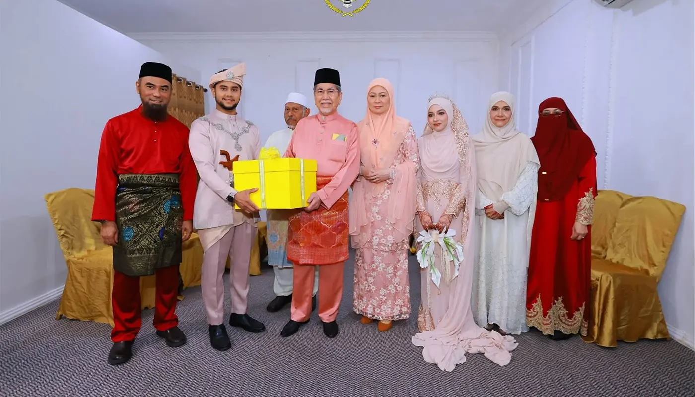 Sarawak, Sarawak News, Kuching, Kuching News, Sarawak Governor, Wan Junaidi Tuanku Jaafar, Toh Puan Fauziah Mohd Sanusi, Wedding Ceremony, Dewan Hikmah, Petra Jaya