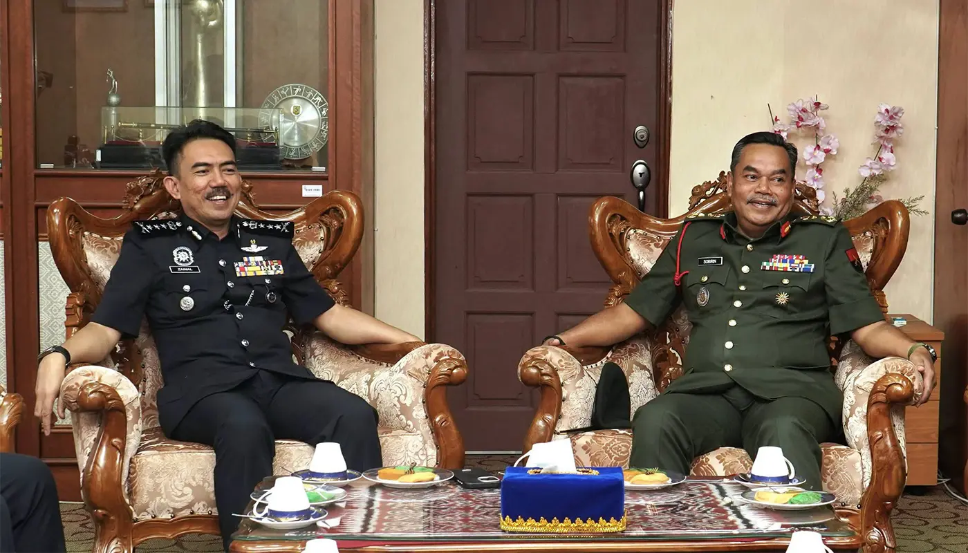 Sarawak Police Commissioner and 1st Infantry Division Commander Held Security Talks 1 Sarawak, Sarawak News, Kuching, Kuching News, PDRM, ATM, National Security, 1st Infantry Division, Inter-Agency Cooperation, Public Order