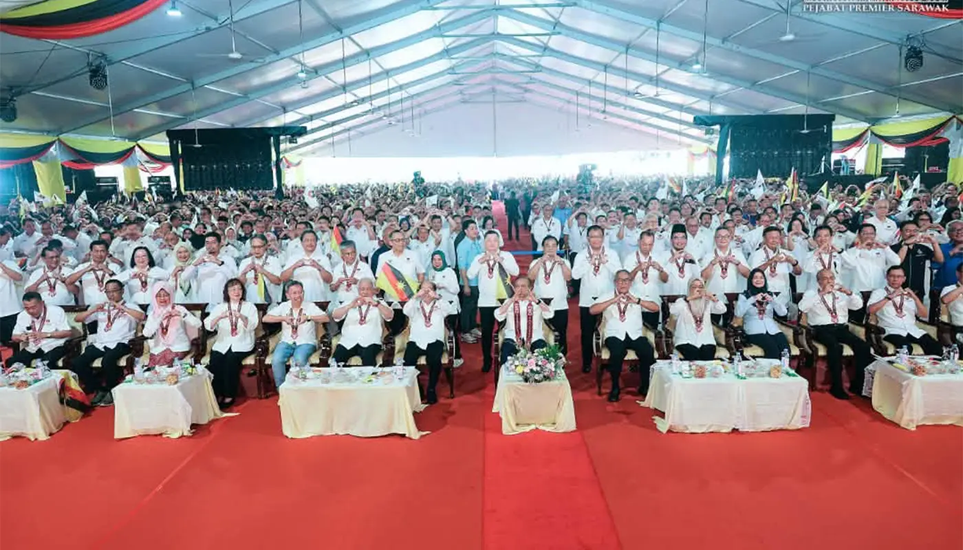 Sarawakku Sayang Sarikei Draws More Than 30,000 Visitors 1 Sarawak, Sarawak News, Sarikei, Sarikei News, Sarawakku Sayang, Sarikei Sports Complex, Abang Johari, Sarawak Government, Free Higher Education Scheme, SKAS, Sarawak Development