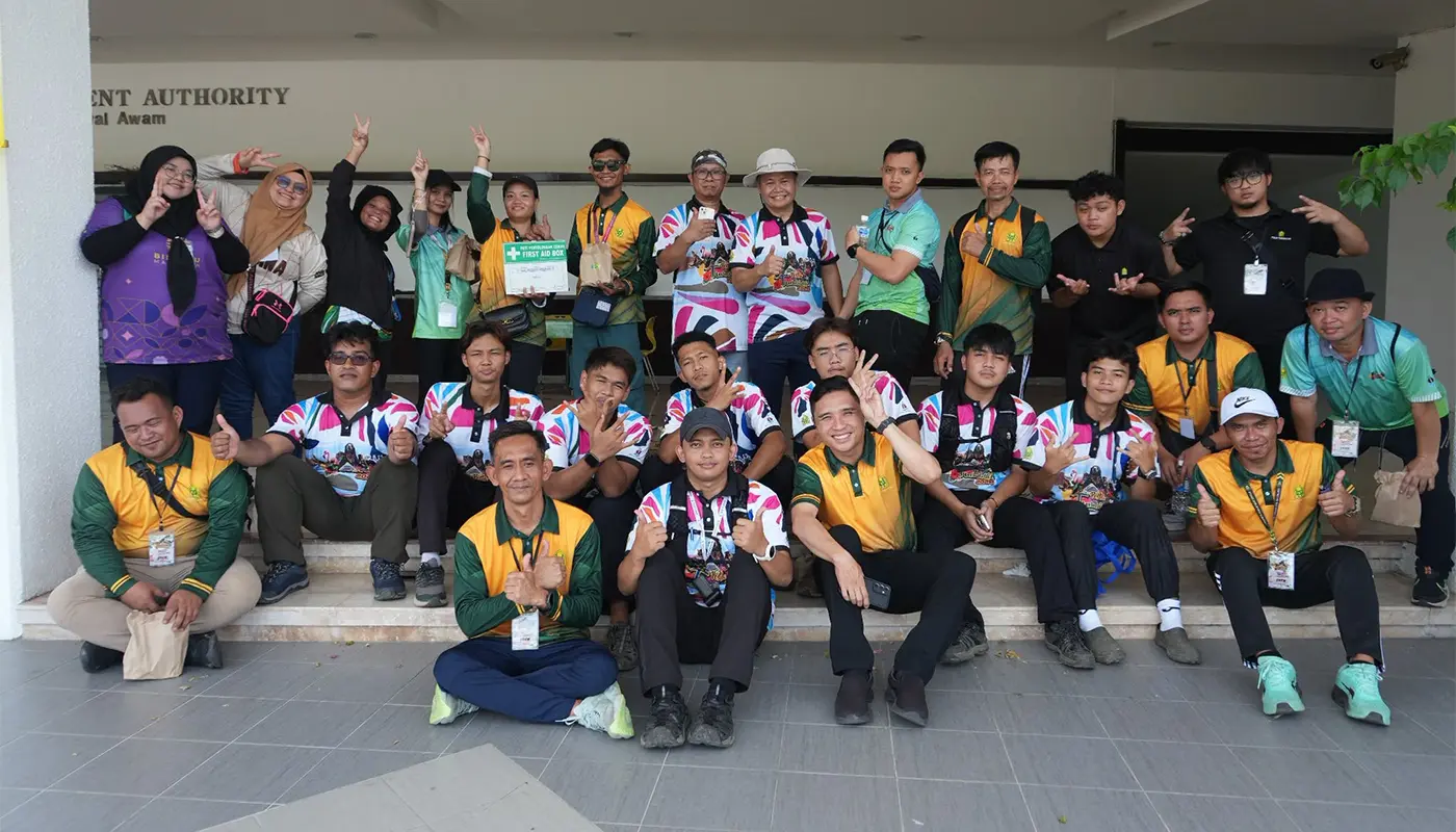 Tumbina Festival 2026 Nature Walk Draws 120 Participants in Bintulu 1 Sarawak, Sarawak News, Bintulu, Bintulu News, Tumbina, Tumbina Festival 2026, Nature Walk, UPM Bintulu, Bintulu Development Authority, Environmental Awareness, Healthy Lifestyle, Community Activities, Trekking