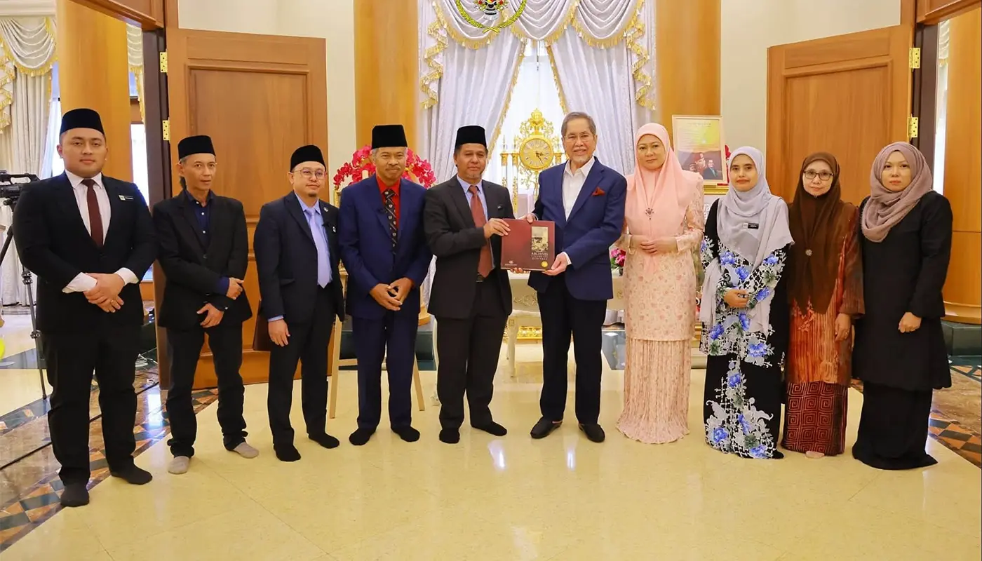 Wan Junaidi Shares Oral History with National Archives of Malaysia 1 Sarawak, Sarawak News, Kuching, Kuching News, Wan Junaidi, Toh Puan Fauziah, National Archives of Malaysia, Oral History, Sarawak Leadership, Malaysia Agreement 1963, MA63, Parliamentary Reform, Malaysian History
